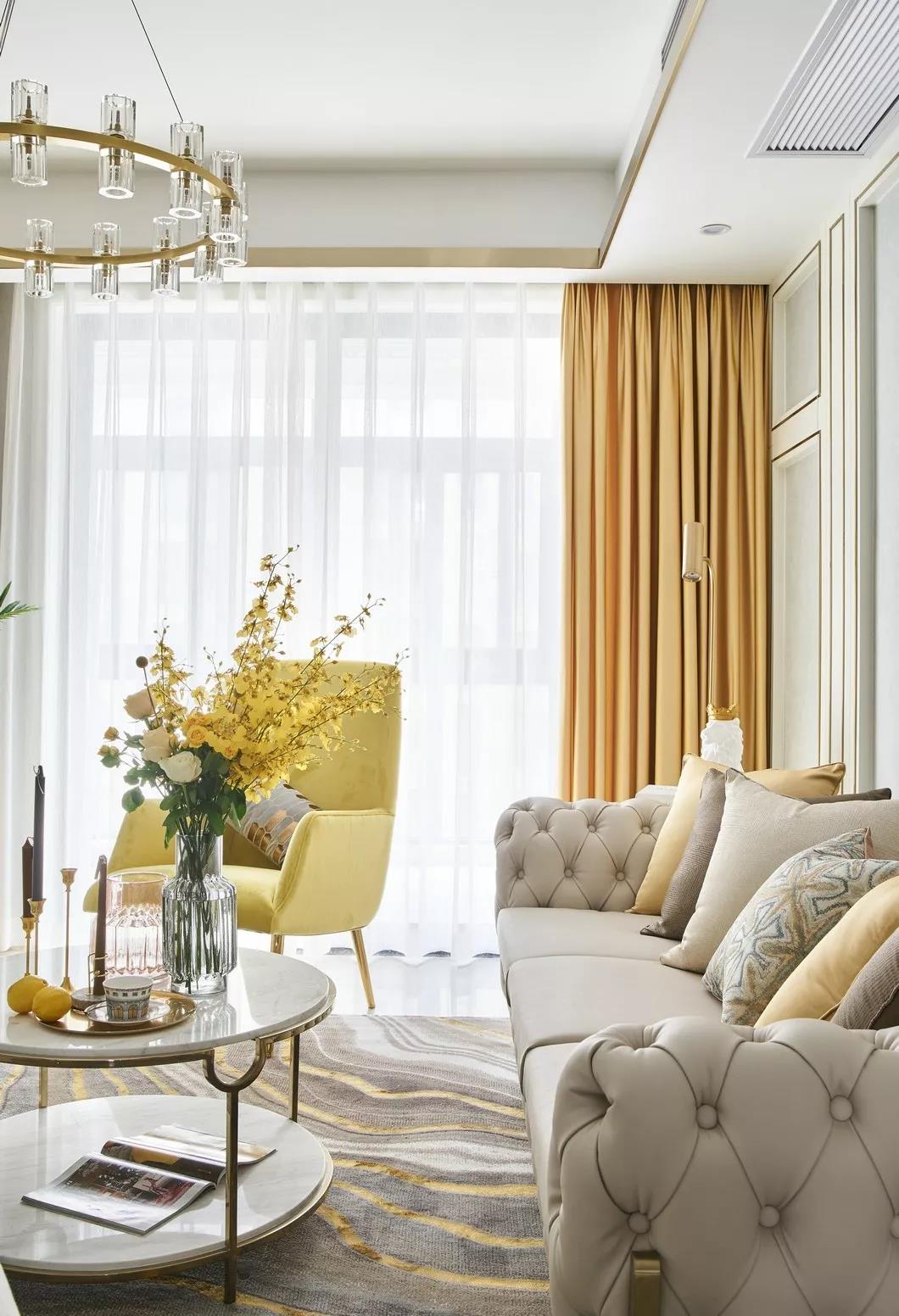 簡(jiǎn)易輕奢風(fēng)，那白色中的一抹金色光